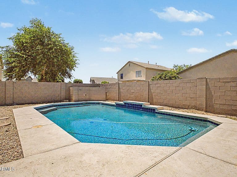 10102 W RIVERSIDE Avenue photo 2