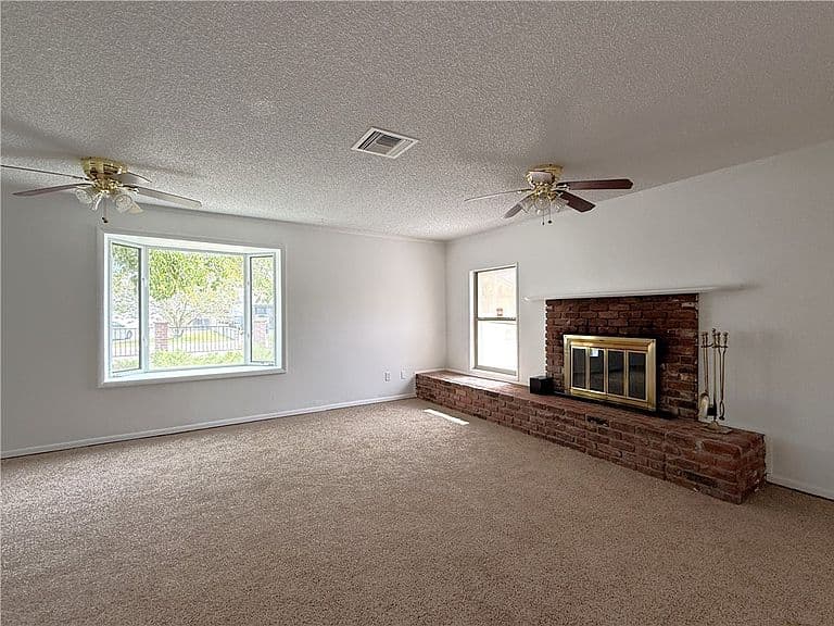 2911 Arthur Street photo 3