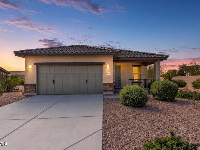 41899 W SAGEBRUSH Court photo 1