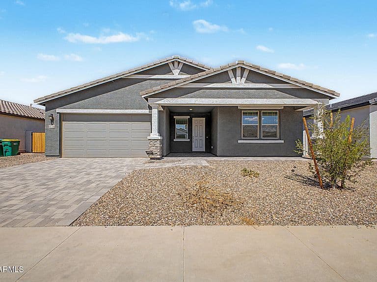 15718 W BROWN Street photo 1
