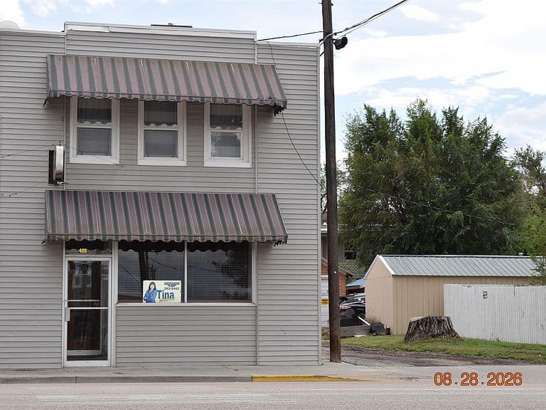 409 W Birch St photo 1