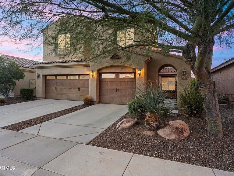 4436 E MURIEL Drive photo 2