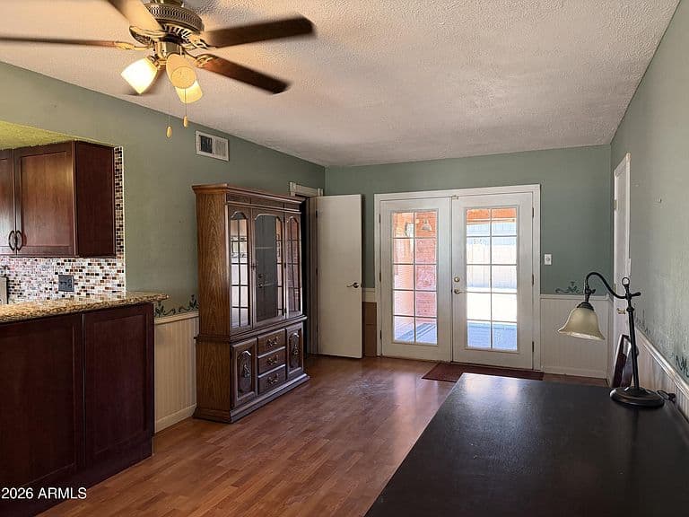 407 W ORAIBI Drive photo 5