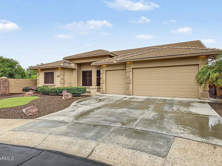 2750 S BEACHWOOD Circle photo 3