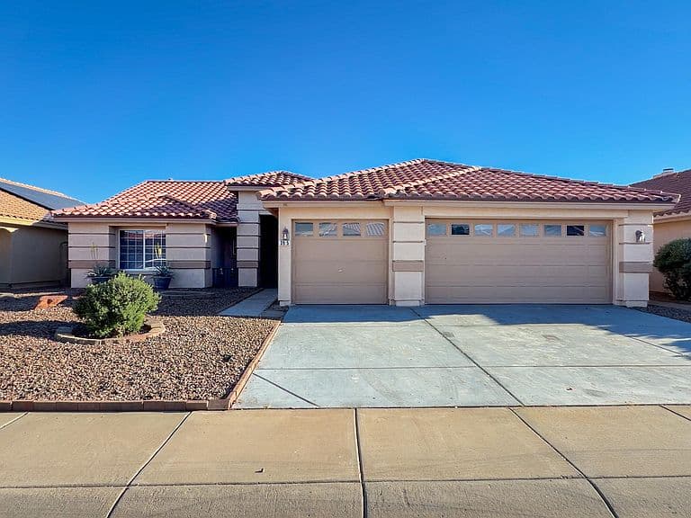 3925 W CHARTER OAK Road photo 1