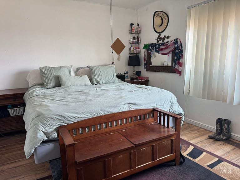 1329 N 1250 E photo 5