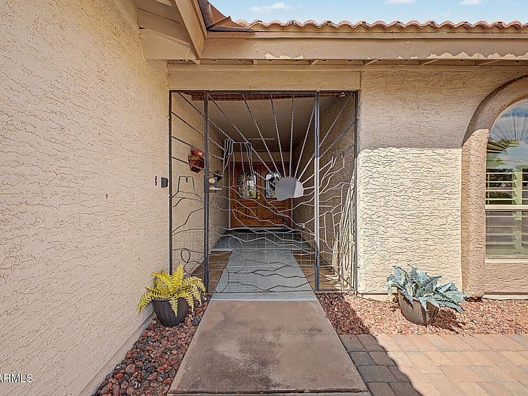 26628 S NOTTINGHAM Court photo 4