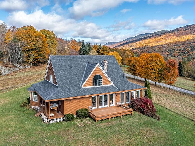 277 Kneeland Hill photo 1