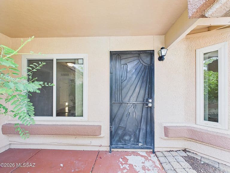 10051 E Watson Dr photo 3