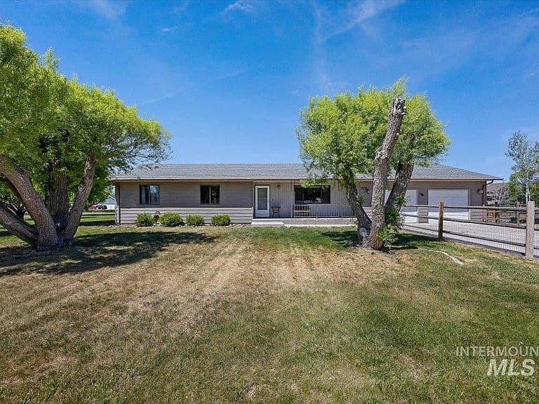 Photo of 1030 Clear Creek Dr