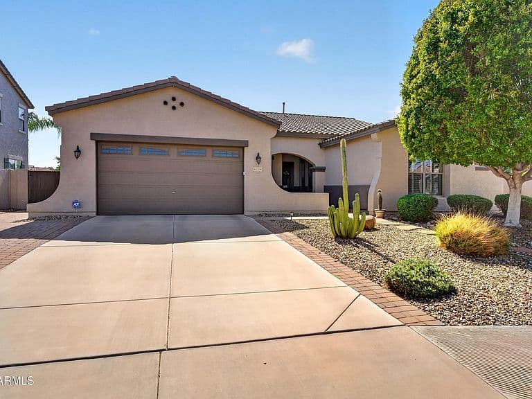 6729 S BANNING Street photo 2