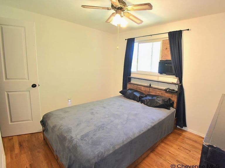 233 Hynds Ave photo 5