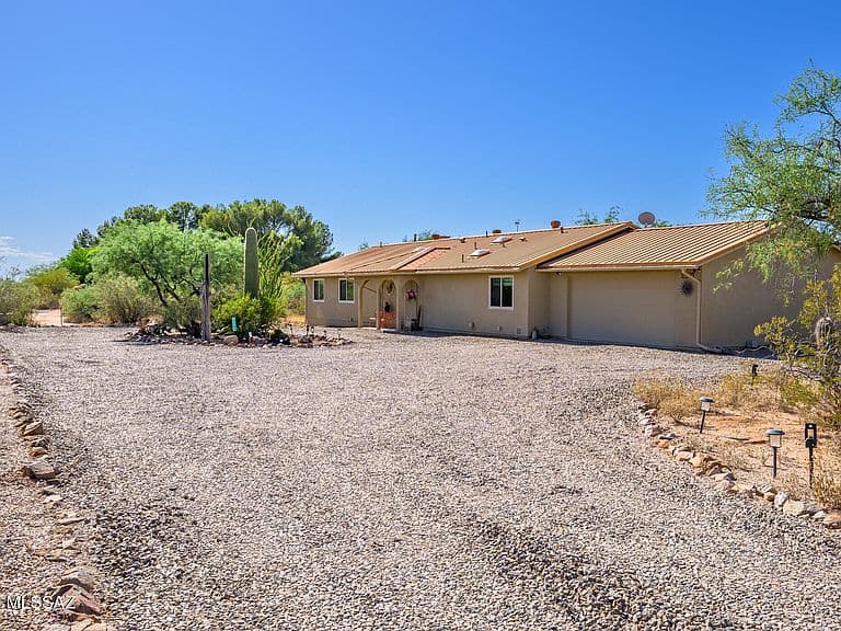13599 E Rincon Ranch Rd photo 3