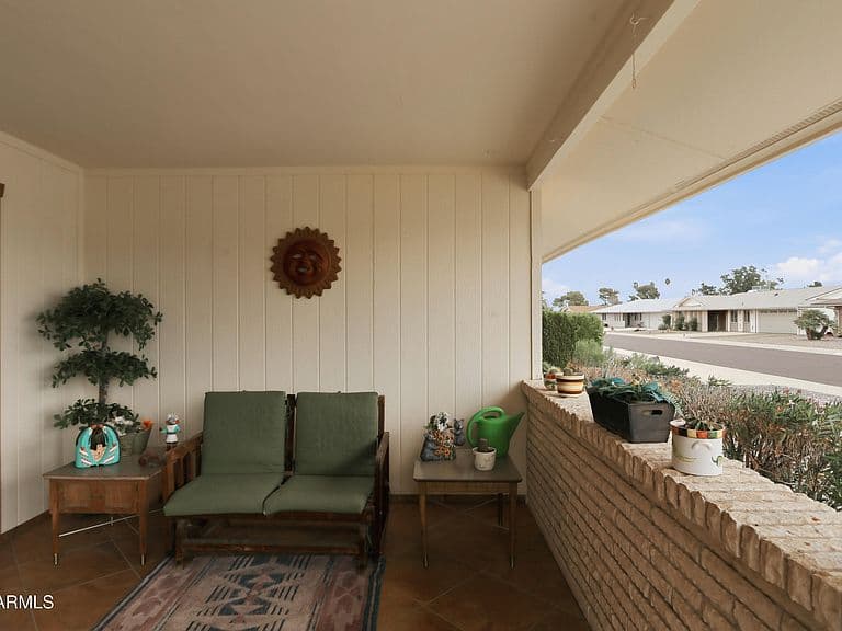 11028 W SALEM Drive photo 5