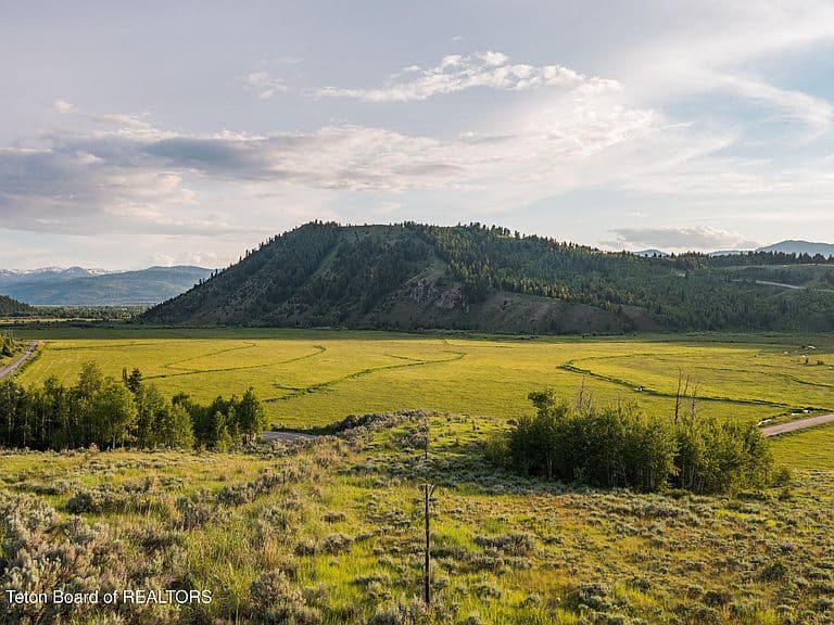 Spring Gulch Rd photo 3