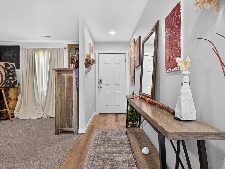 12335 Noreen St photo 5