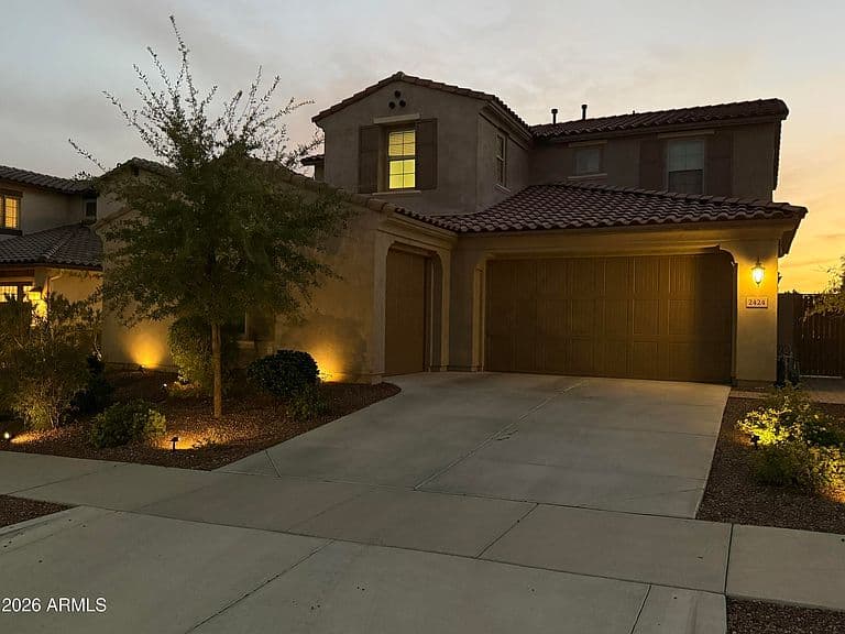 2424 N ACACIA Way photo 1