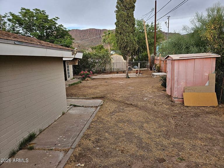 318 W Palo Verde Drive photo 5