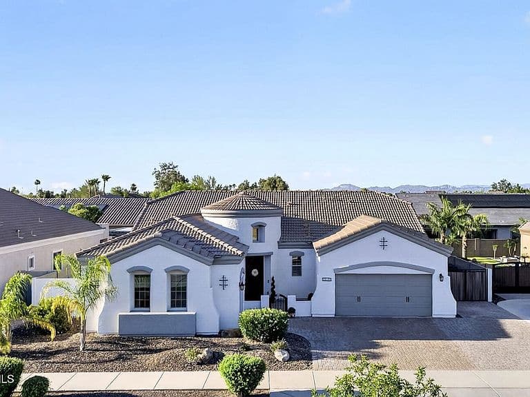21288 E RUSSET Road photo 2