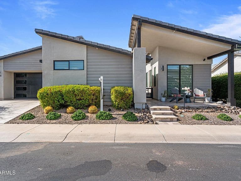 21876 E SUNSET Drive photo 4