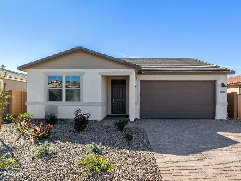18527 E BIANCA Way photo 1