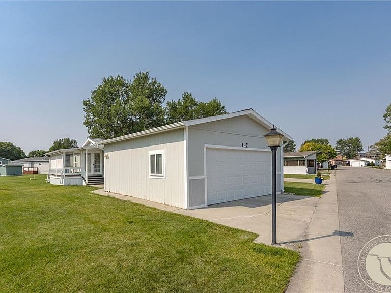3904 Swallow Ln photo 1