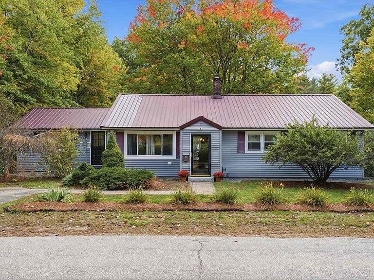 13 Rowell Drive photo 1