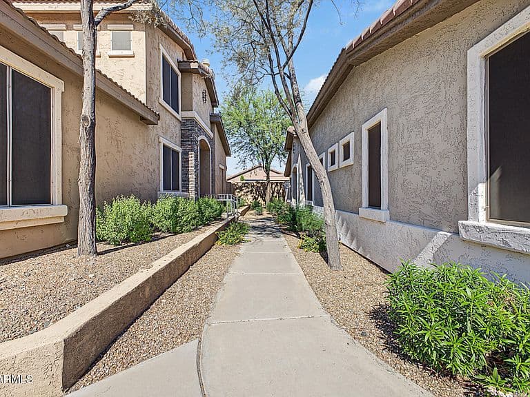 1024 E FRYE Road #1031 photo 5