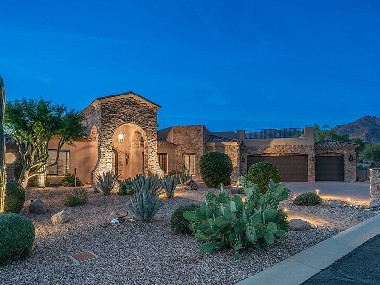 8920 E QUAIL COVE Lane photo 3