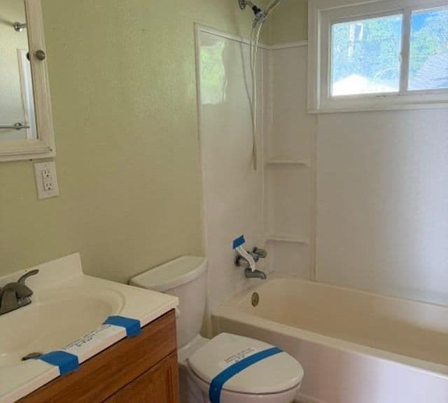 343 Hynds Ave photo 3