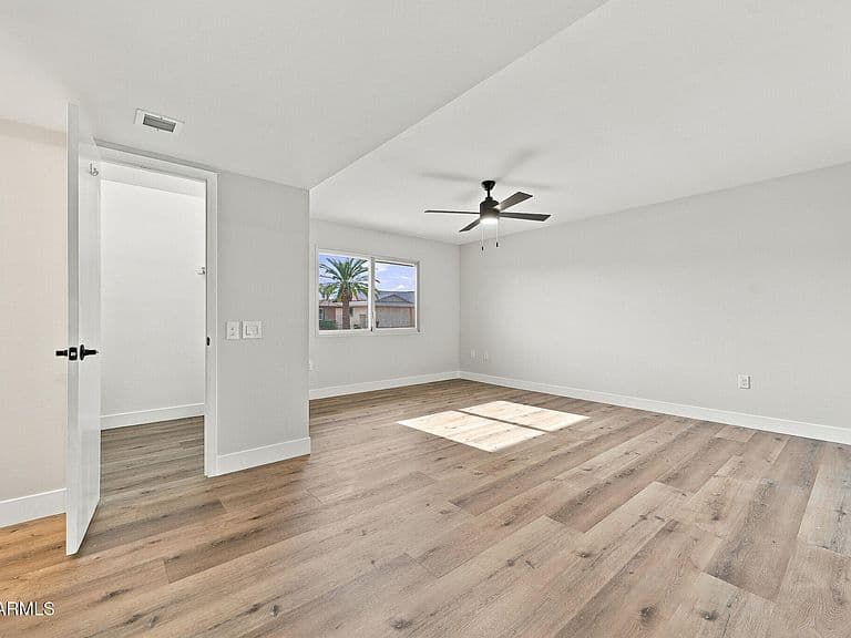 20223 N 125TH Avenue photo 5
