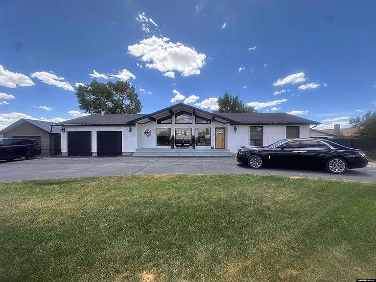 1337 Uinta Dr photo 4
