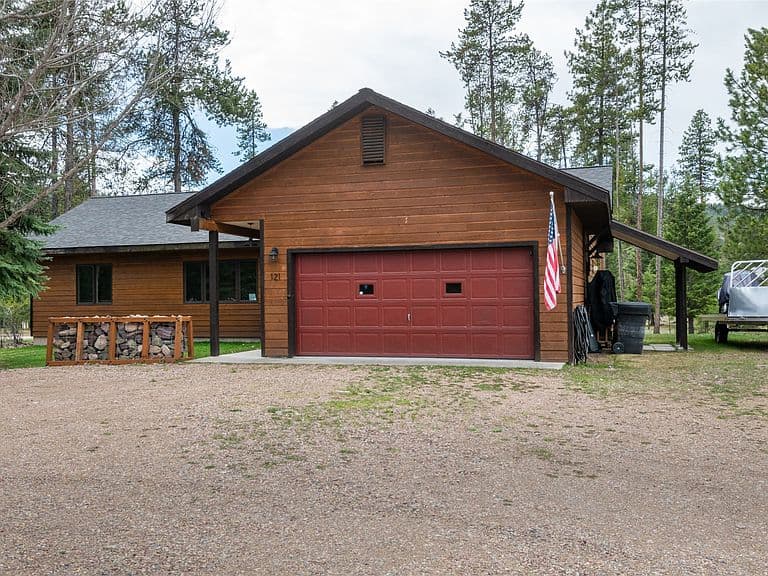 121 Peacemaker Pl photo 1