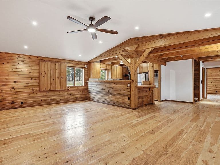 5394 Meadowlark Ln photo 3