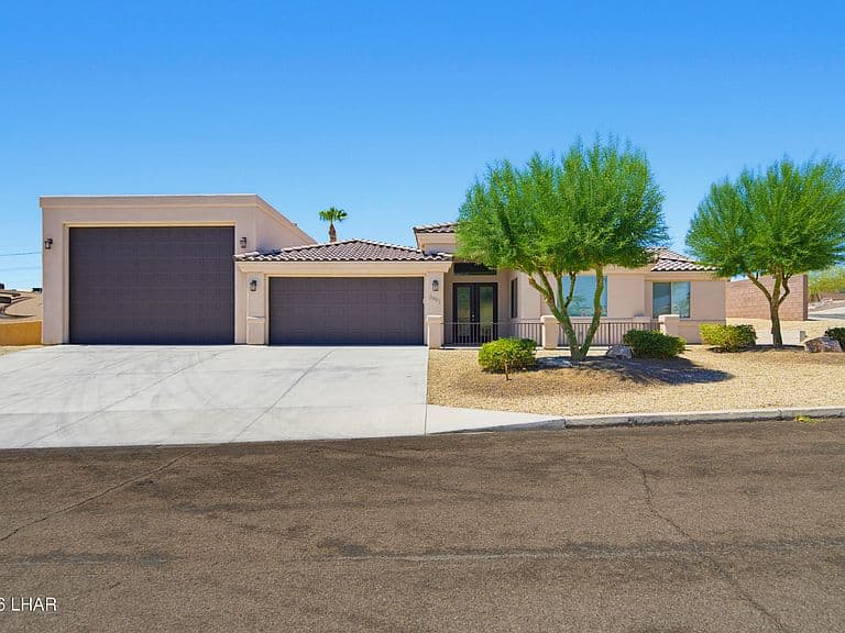 2991 War Eagle Dr photo 1