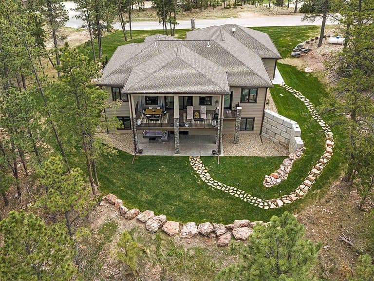 1103 Clubhouse Dr photo 3