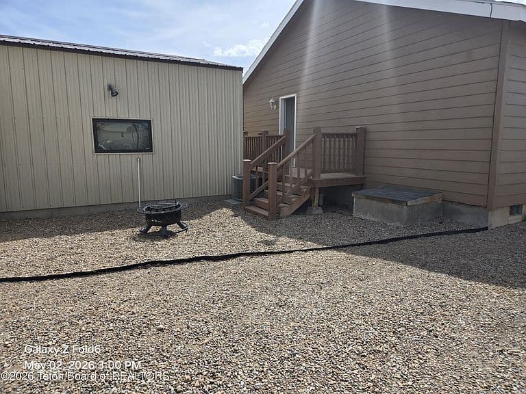 16 Maxwell Ave photo 3