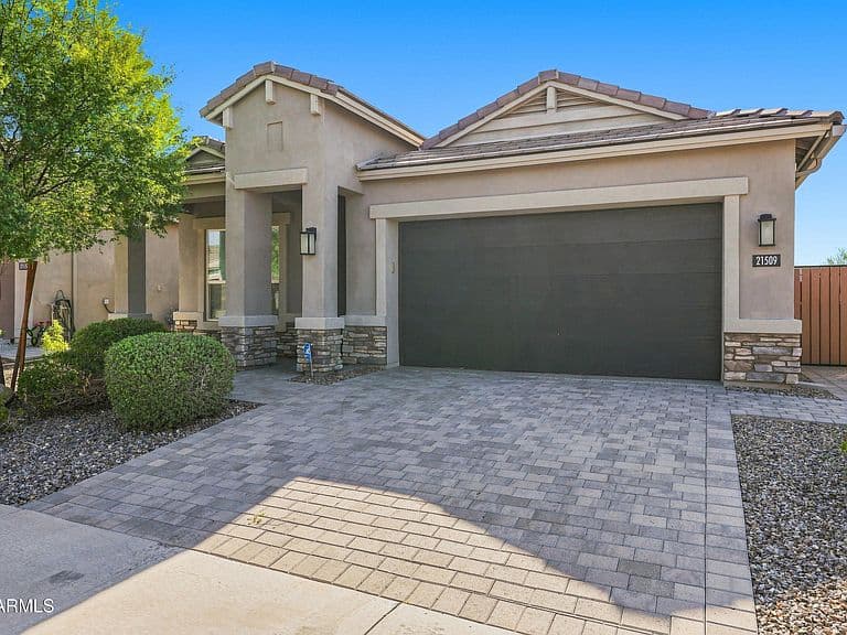 21509 N 59TH Street photo 2