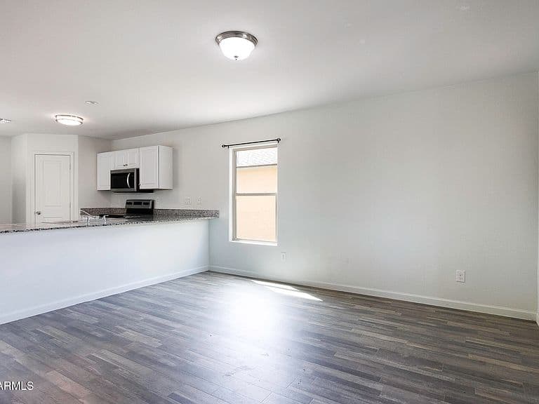 3888 N Princeton Ln photo 4