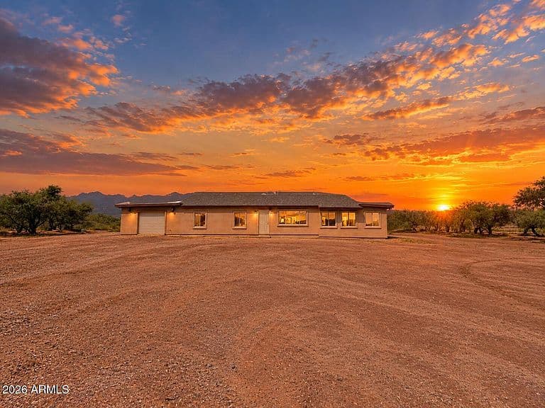7024 E VALLEY Drive photo 5