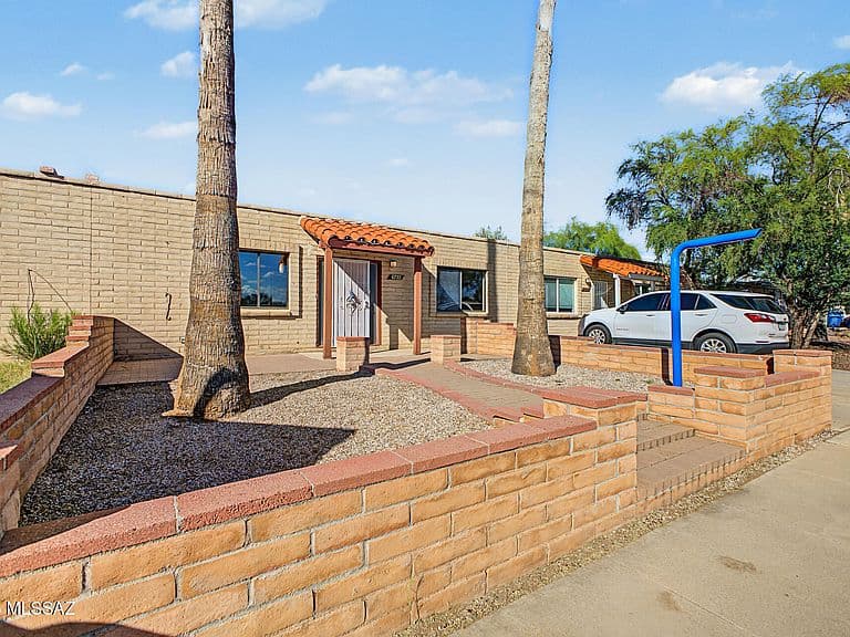 6755 E Hawk Dr photo 2