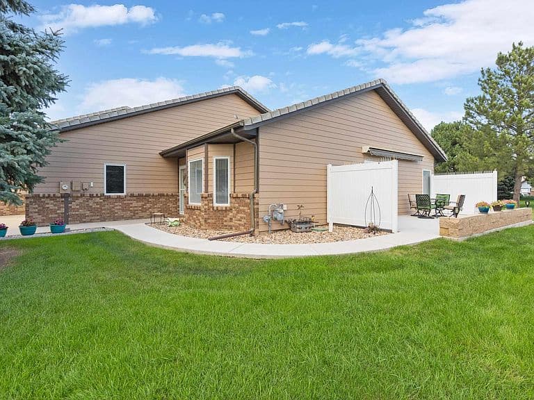 3724 Daly Ct photo 2