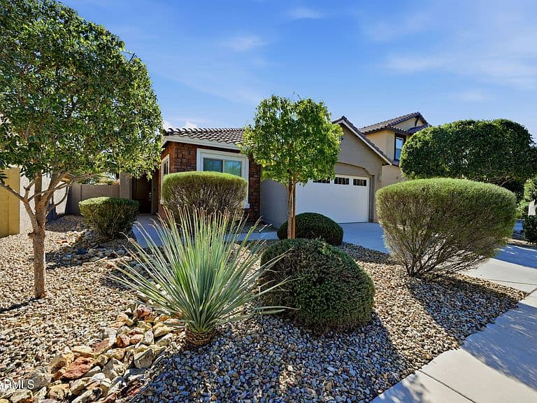 7633 W WHITEHORN Trail photo 1