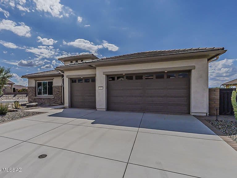 525 N Sonoma Vista Dr photo 2