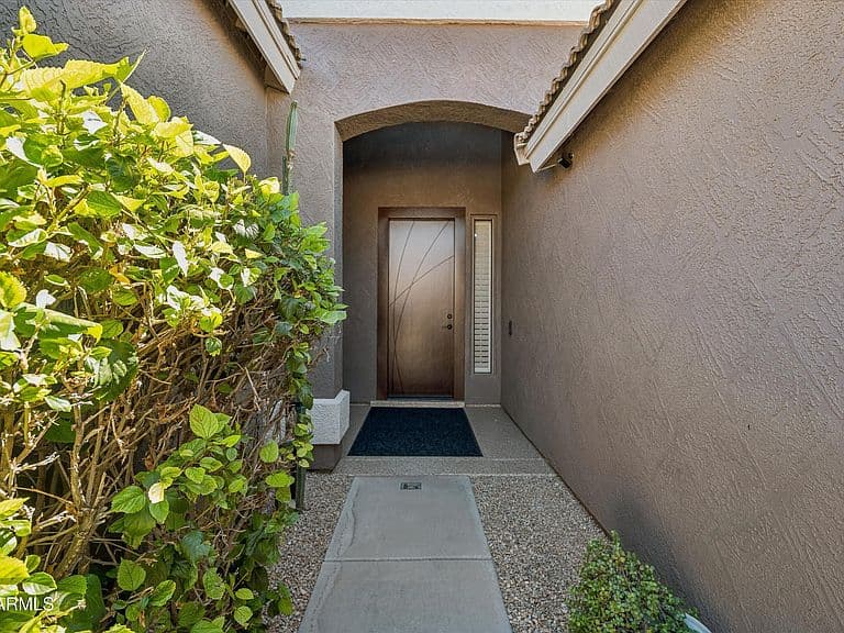 4953 E JUSTICA Street photo 5