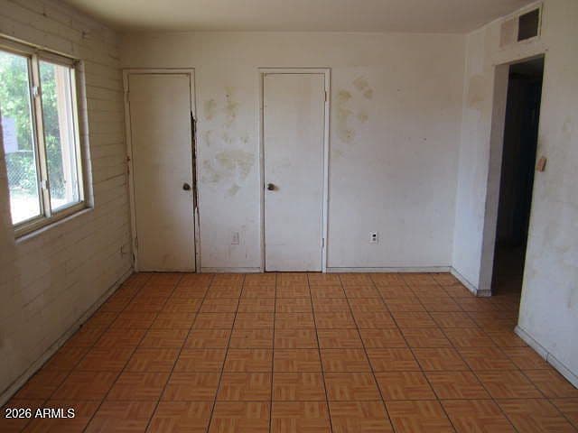 1418 E LA SALLE Street photo 4