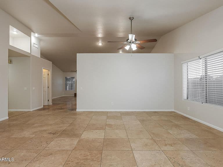 11421 W EMERALD Lane photo 3
