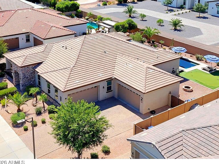 22361 E SENTIERO Drive photo 1