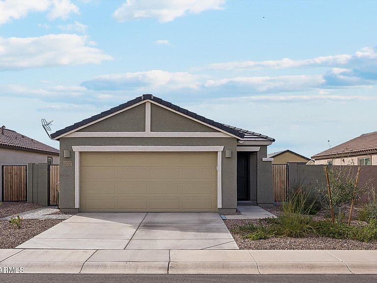 12027 E Primrose Ln photo 1