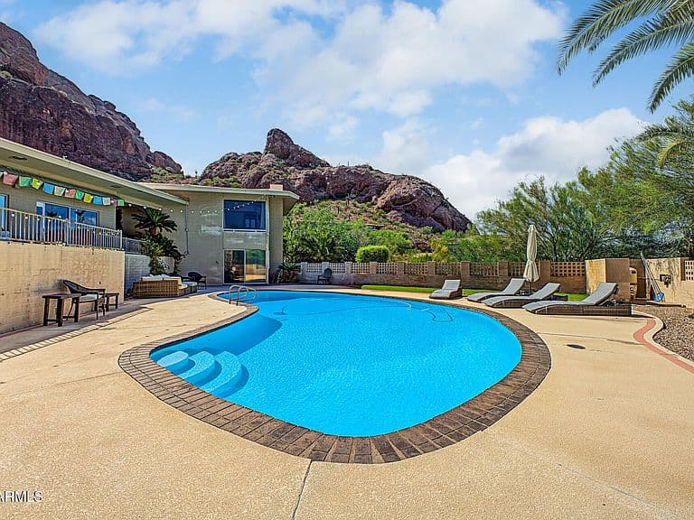 5238 E PALO VERDE Drive photo 3